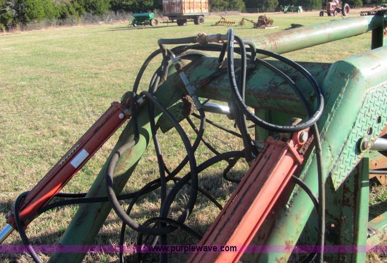 image for item 6699 Tractor loader