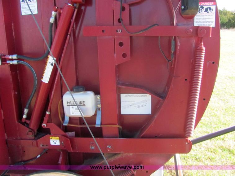 image for item 6712 M And W 5506 round baler