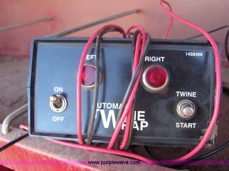 image for item 6712 M And W 5506 round baler