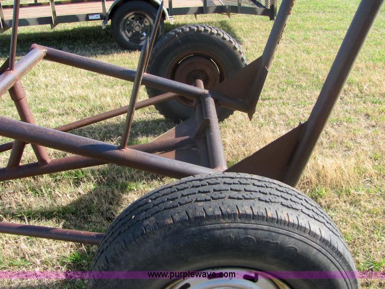 image for item 6713 Single bale hay trailer