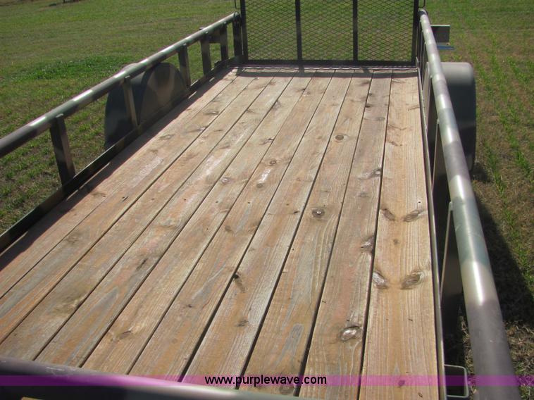 image for item 6714 2009 Texas Bragg trailer