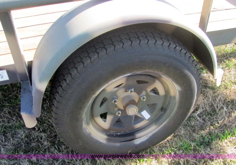 image for item 6714 2009 Texas Bragg trailer