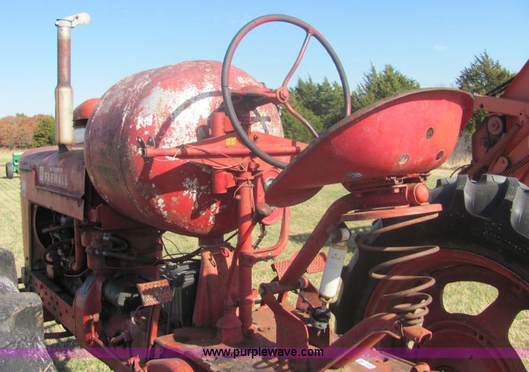 image for item 6723 Farmall M tractor