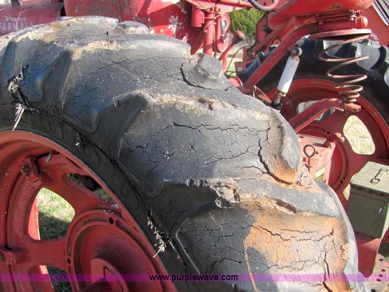 image for item 6723 Farmall M tractor