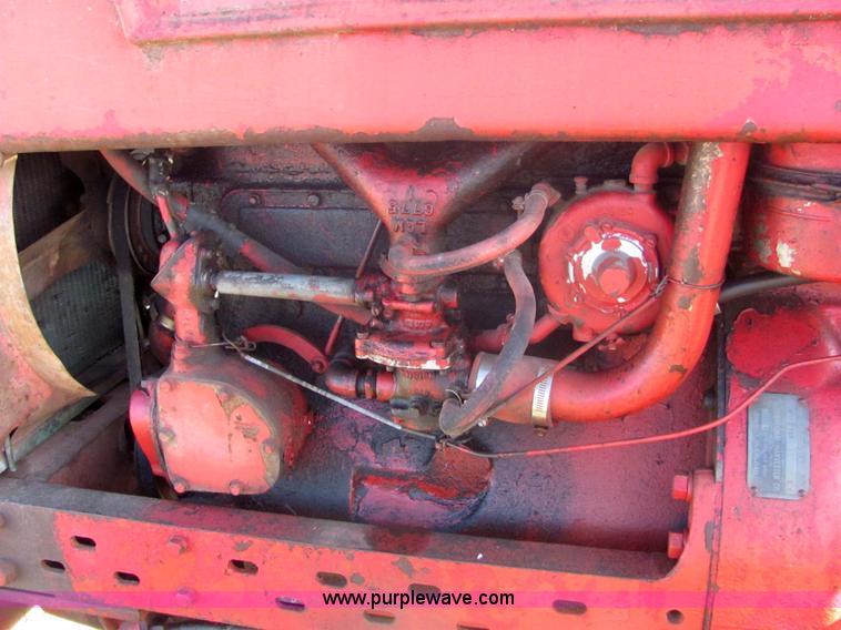 image for item 6723 Farmall M tractor