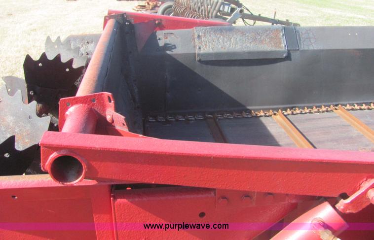 image for item 6726 New Holland 185 manure spreader