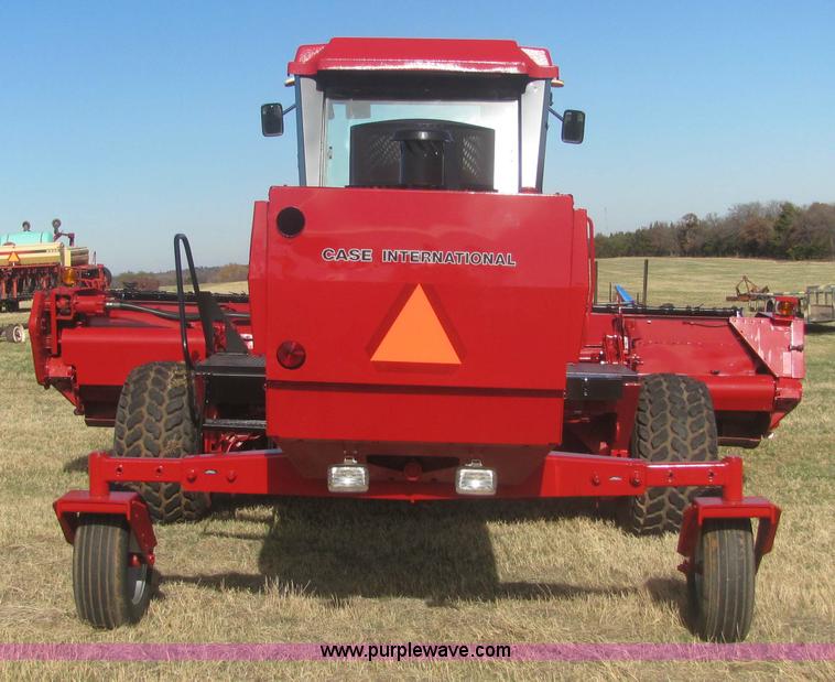 image for item 6730 Case International 8840 self-propelled swather