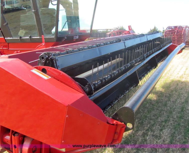 image for item 6730 Case International 8840 self-propelled swather