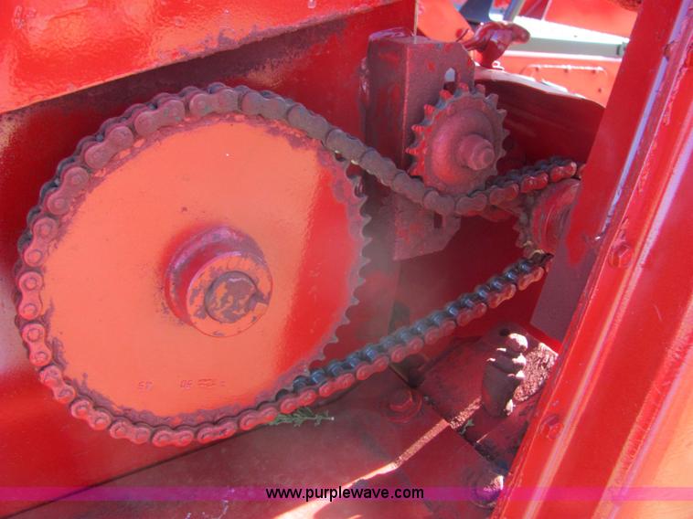 image for item 6730 Case International 8840 self-propelled swather