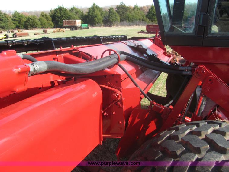 image for item 6730 Case International 8840 self-propelled swather