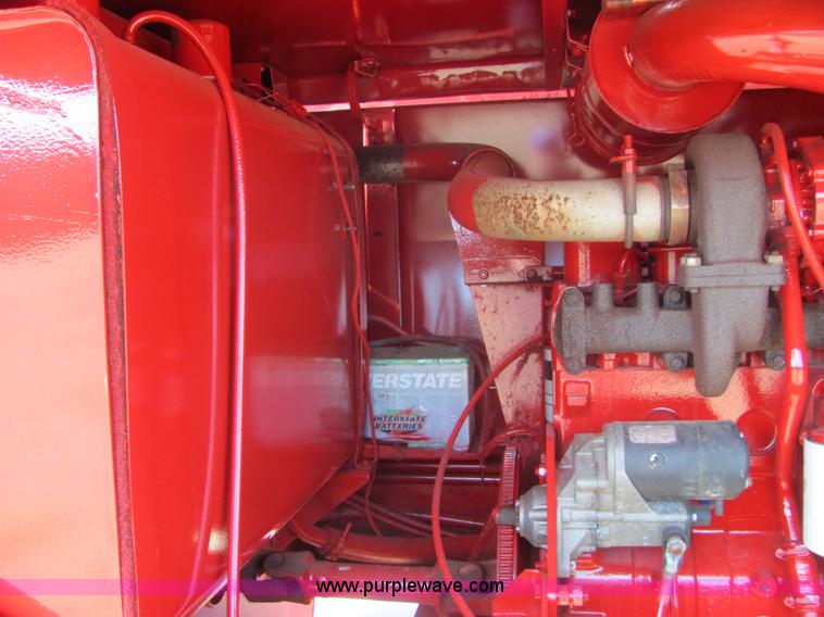 image for item 6730 Case International 8840 self-propelled swather