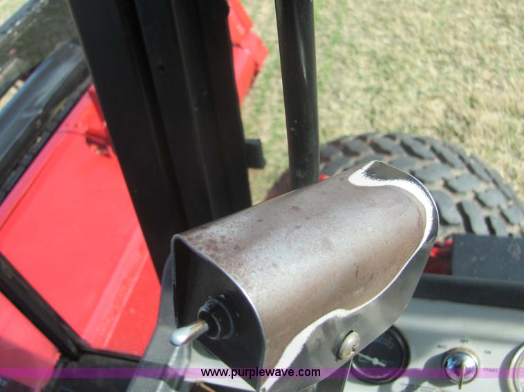 image for item 6730 Case International 8840 self-propelled swather