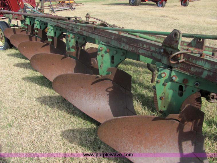 image for item 6738 John Deere six-bottom plow