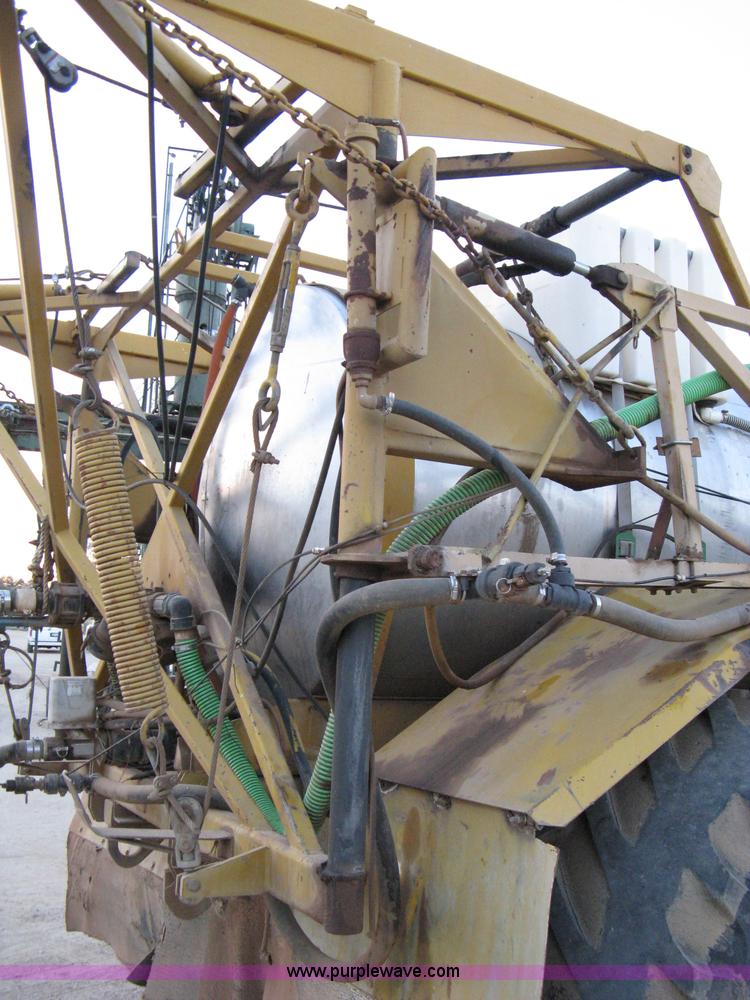 image for item 8059 1984 Ag-Chem 1664 self-propelled sprayer