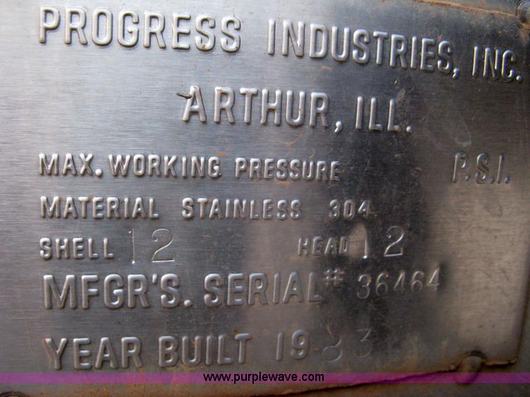 image for item 8059 1984 Ag-Chem 1664 self-propelled sprayer