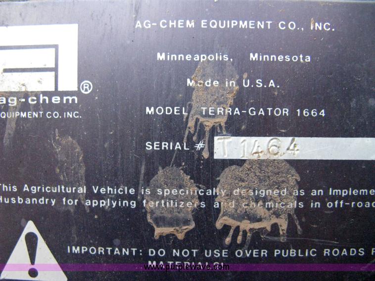 image for item 8059 1984 Ag-Chem 1664 self-propelled sprayer