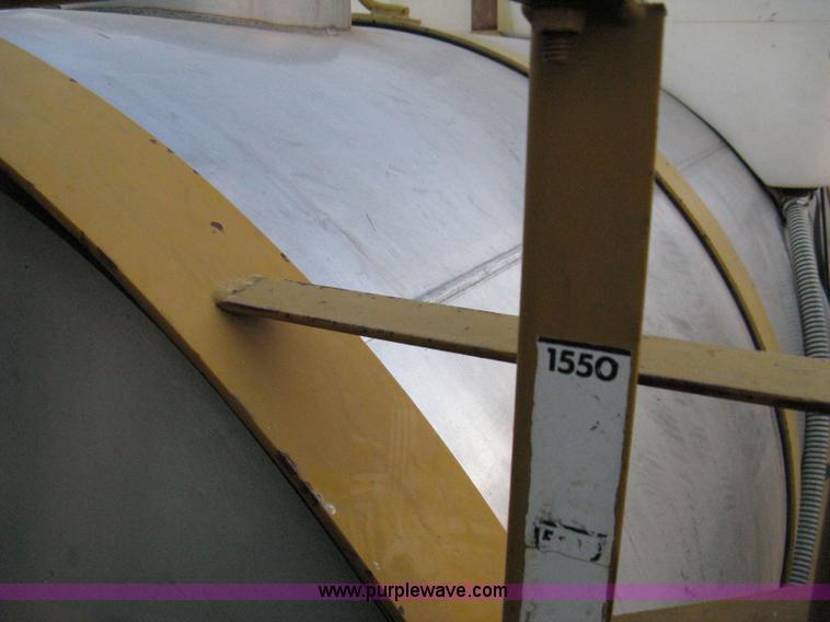 image for item 8059 1984 Ag-Chem 1664 self-propelled sprayer