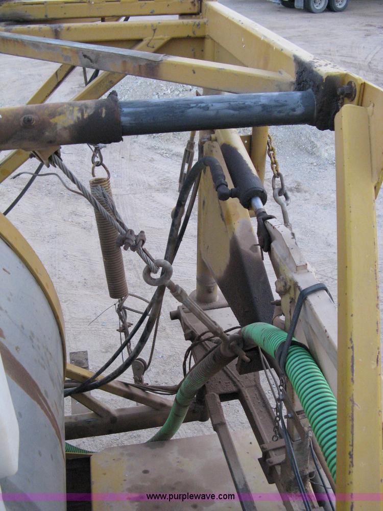 image for item 8059 1984 Ag-Chem 1664 self-propelled sprayer