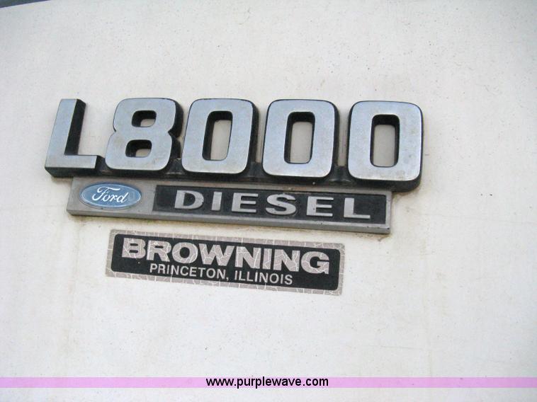 image for item 8060 1990 Ford LN8000 truck with sprayer