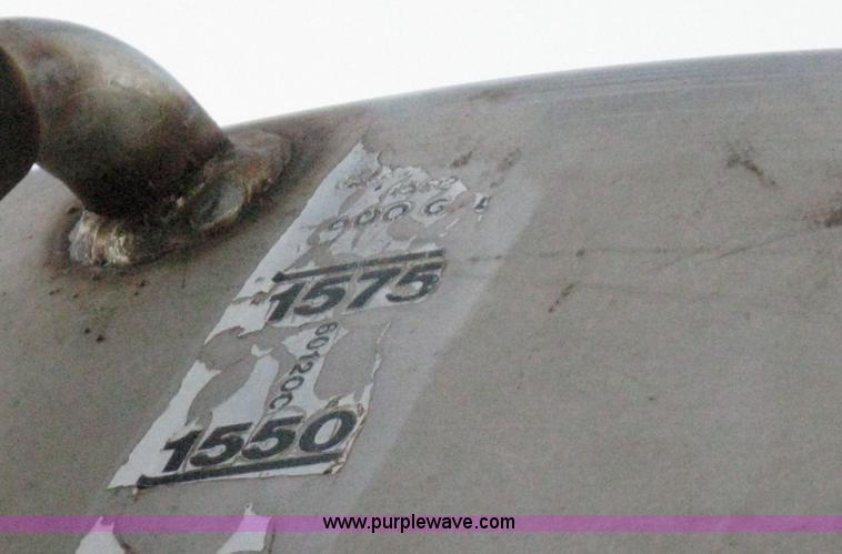 image for item 8060 1990 Ford LN8000 truck with sprayer