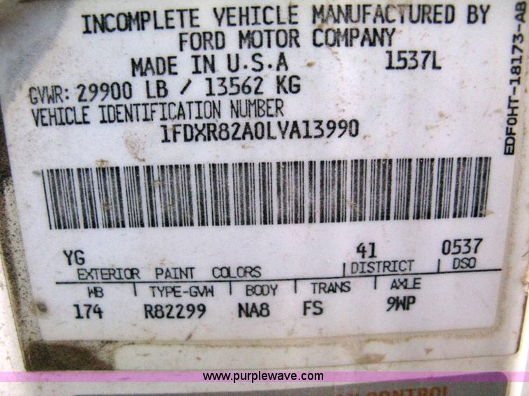 image for item 8060 1990 Ford LN8000 truck with sprayer