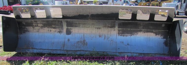 image for item 8244 2005 Grouser 4100 two way blade