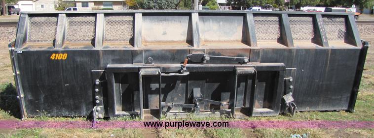 image for item 8244 2005 Grouser 4100 two way blade