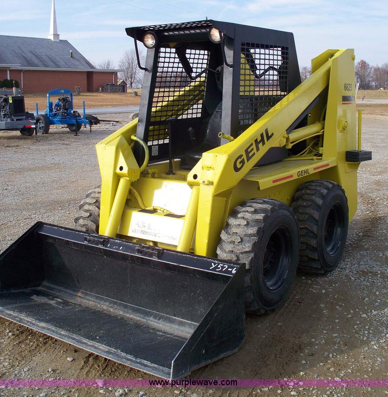image for item 1200 Gehl 6625 skid steer