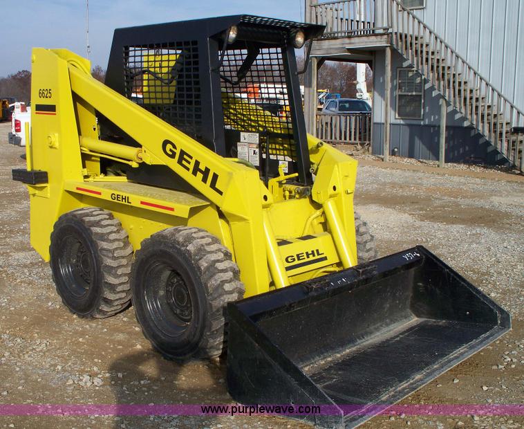 image for item 1200 Gehl 6625 skid steer