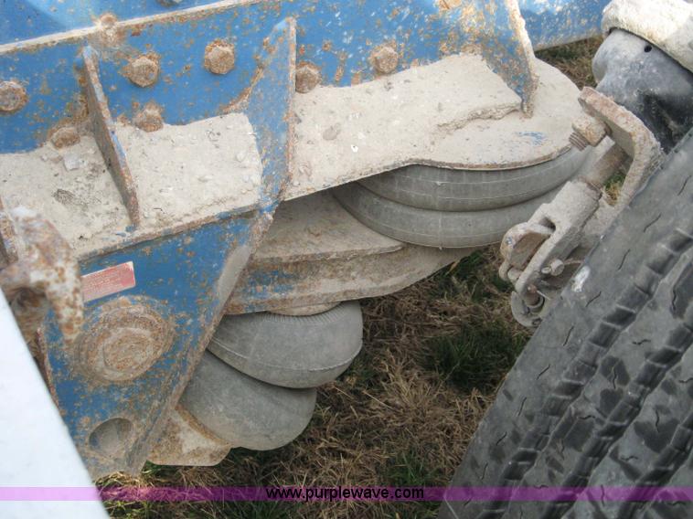 image for item 1703 1991 International Series 9400 dump truck