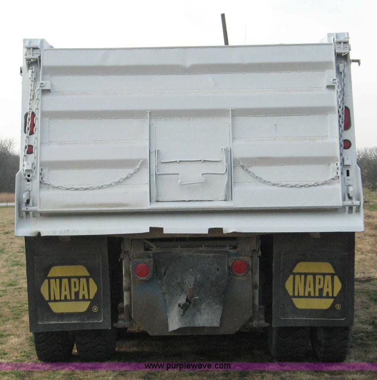 image for item 1703 1991 International Series 9400 dump truck