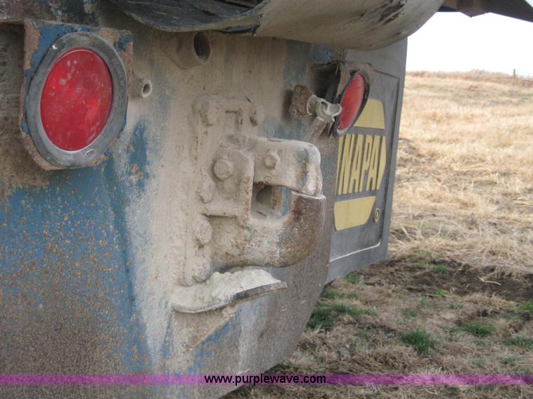 image for item 1703 1991 International Series 9400 dump truck