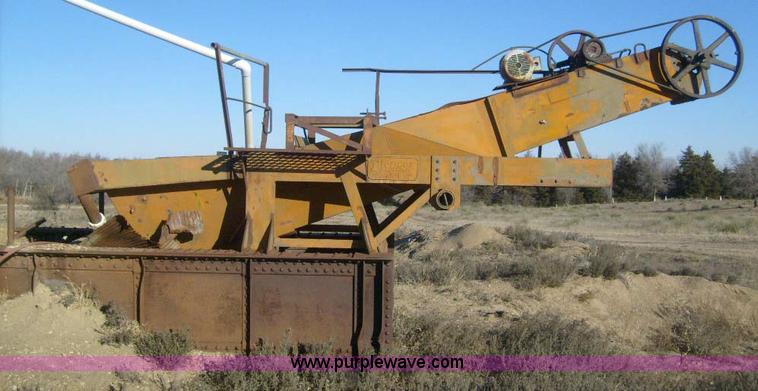 image for item 1711 Pioneer 18x30 sand screw