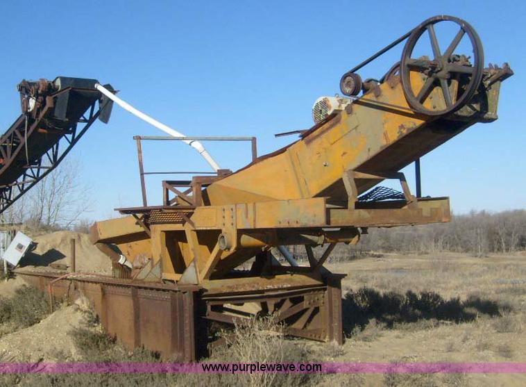 image for item 1711 Pioneer 18x30 sand screw