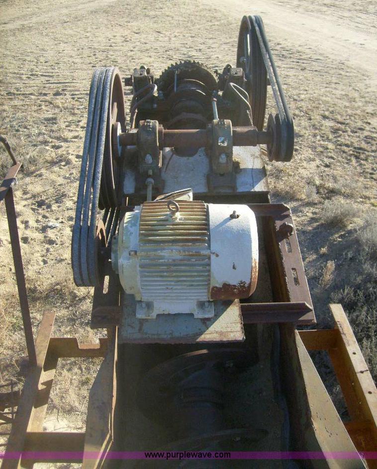 image for item 1711 Pioneer 18x30 sand screw