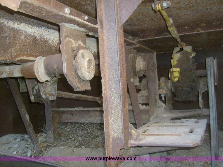 image for item 1712 Reciprocating plate feeder with dozer trap and gear reducer