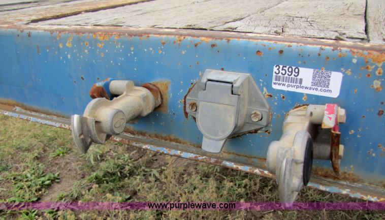 image for item 3599 2000 Lufkin FL-II-ST 48' flatbed trailer
