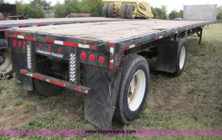 image for item 3601 1992 Transcraft 48' flatbed trailer