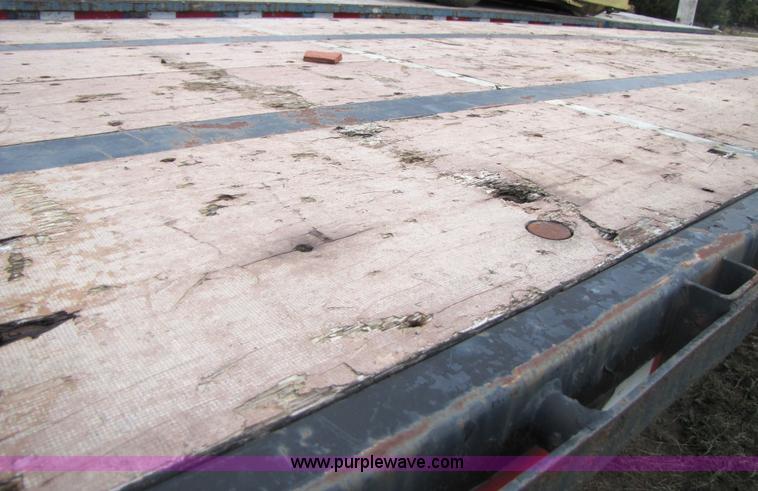 image for item 3601 1992 Transcraft 48' flatbed trailer