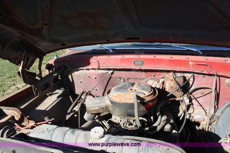 image for item 4696 1974 Ford roll back truck
