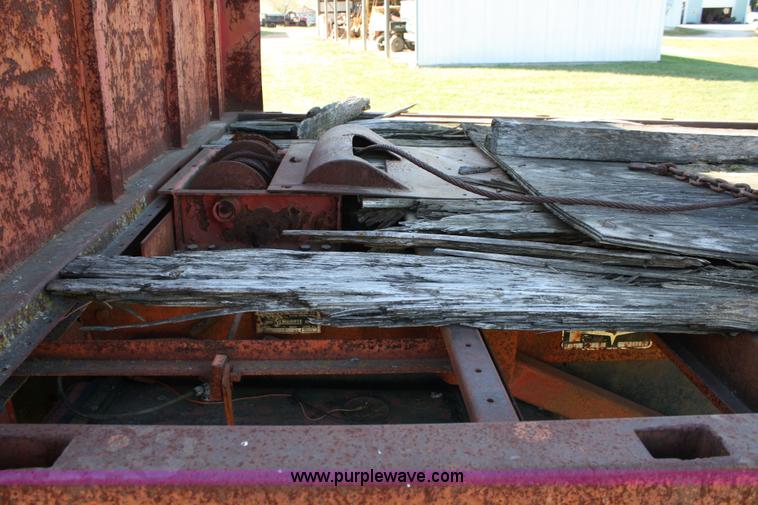 image for item 4696 1974 Ford roll back truck