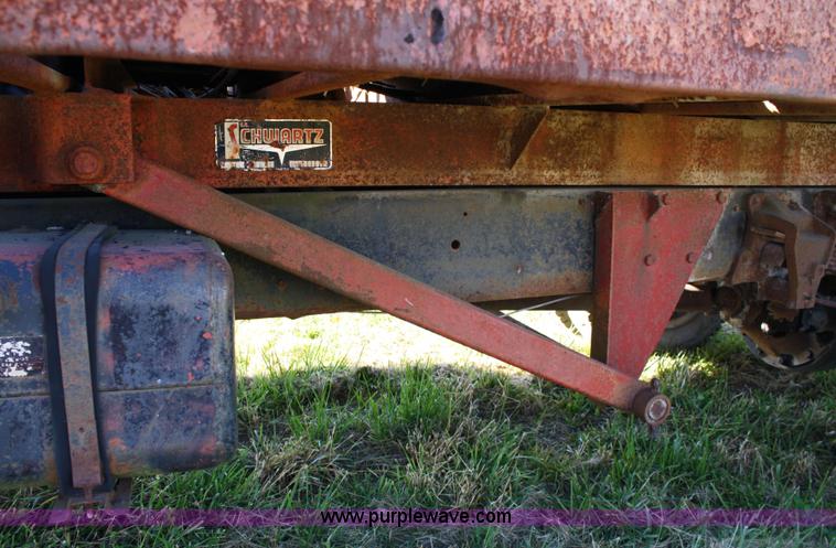 image for item 4696 1974 Ford roll back truck