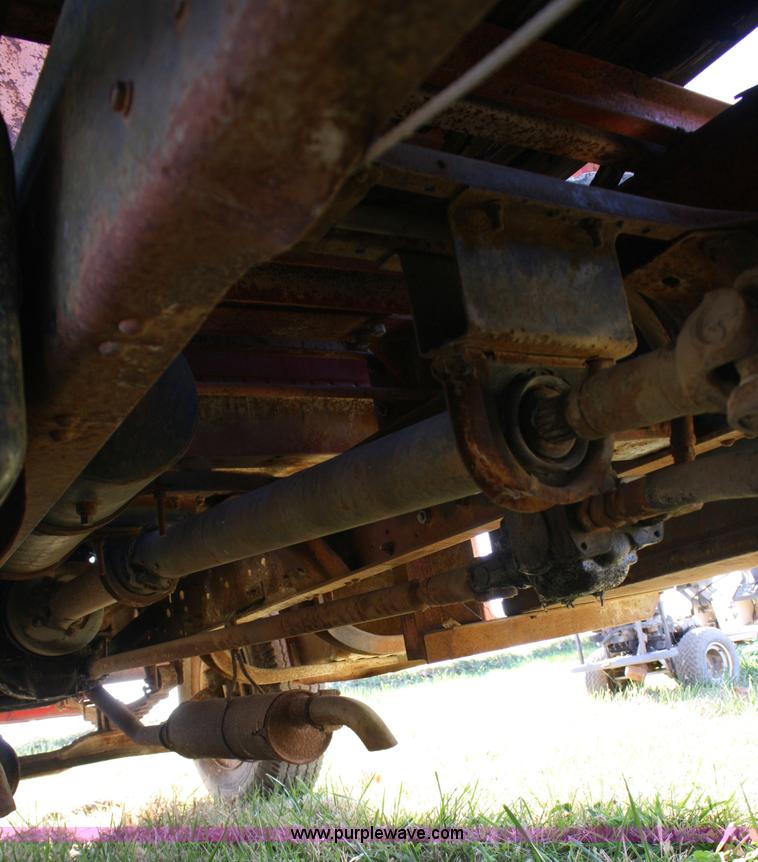image for item 4696 1974 Ford roll back truck