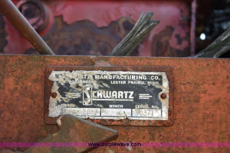 image for item 4696 1974 Ford roll back truck