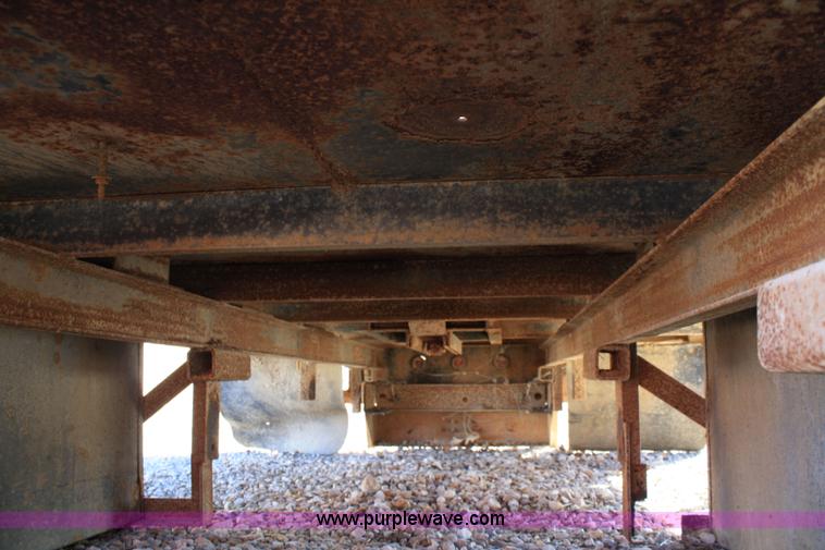 image for item 4762 Pickup bed