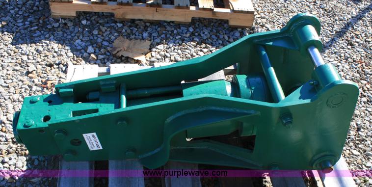 image for item 4766 2004 Rockram 685 jack hammer with bit