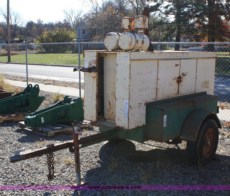 image for item 4767 Sullair 185 air compressor