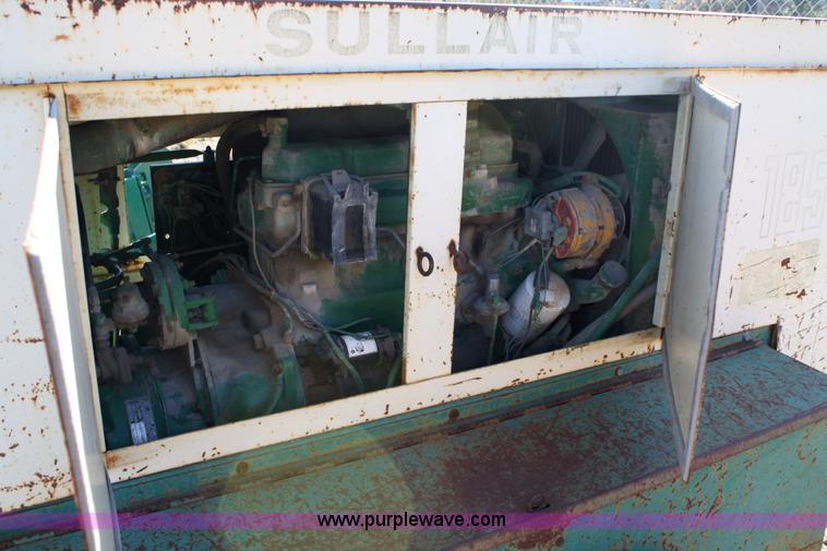 image for item 4767 Sullair 185 air compressor