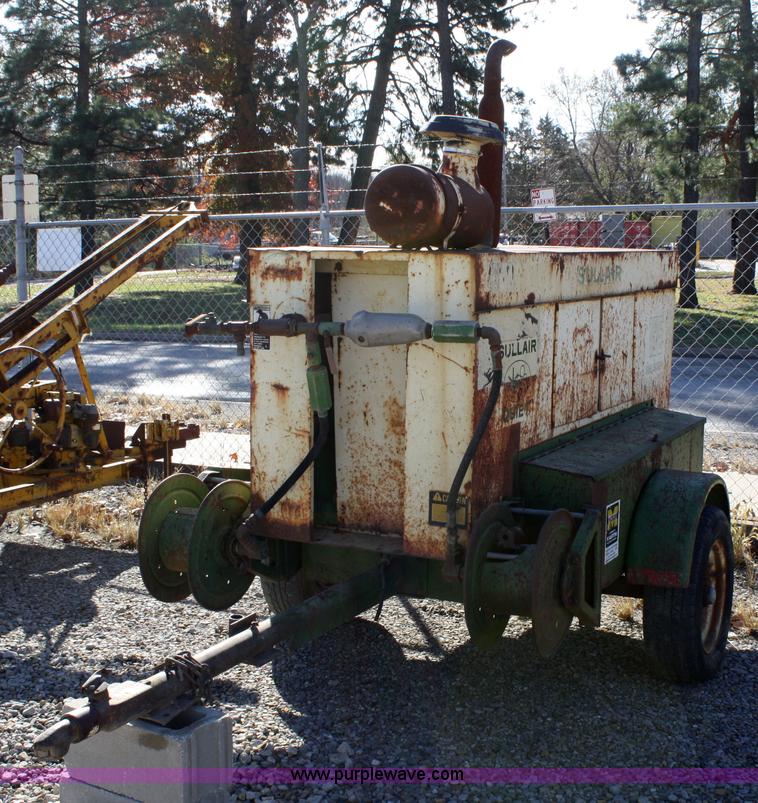 image for item 4768 Sullair 185 air compressor