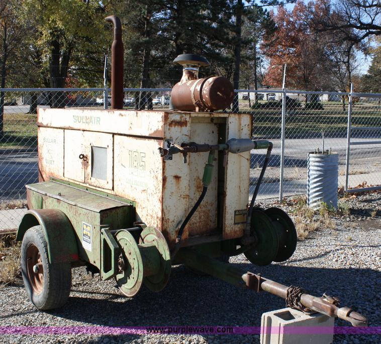 image for item 4768 Sullair 185 air compressor